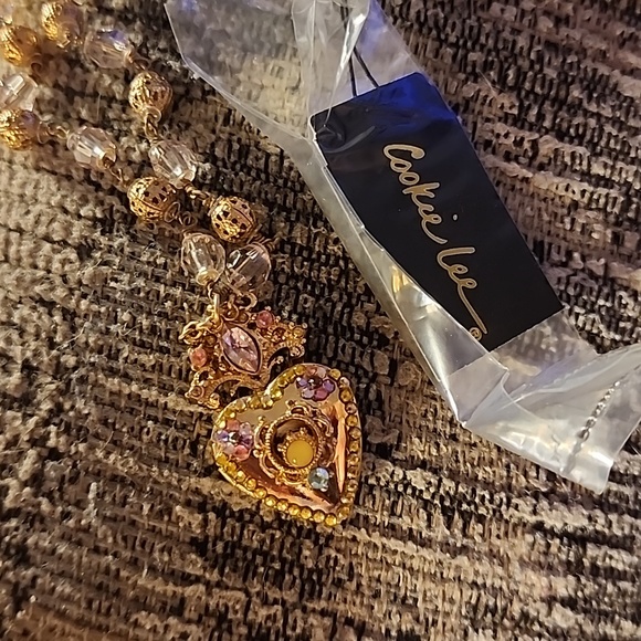 Cookie Lee Heart Locket - Picture 1 of 2